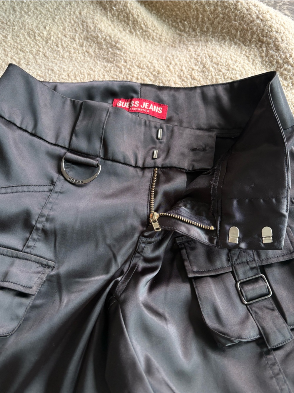 Vintage Guess Satin Flare Cargo Pants Low Rise Black 28 - Picture 4 of 8